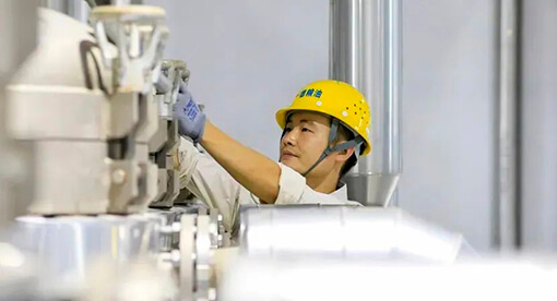 邁安德承建5000T/D植物油料預(yù)浸及1000T/D精煉生產(chǎn)線