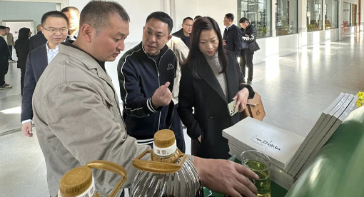 邁安德承建的滇雪智能化控制15萬噸食用油精煉生產(chǎn)線項目順利驗收