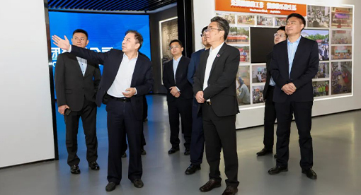 中國-東盟中心秘書長史忠俊先生攜代表團蒞臨邁安德集團進行實地參觀調(diào)研