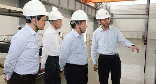 江蘇省副省長方偉、省政府副秘書長徐華勤、省商務廳副廳長姜昕等一行領導來揚調研